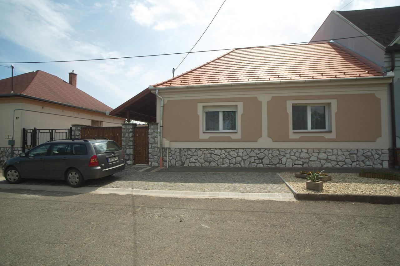 Holiday Home Podium Егер Екстериор снимка